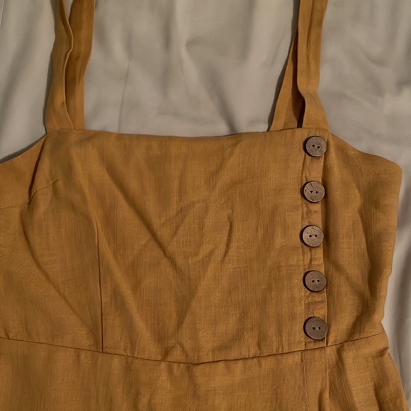 Free with $25 purchase Forever 21 dress/skort - Picture 2 of 2